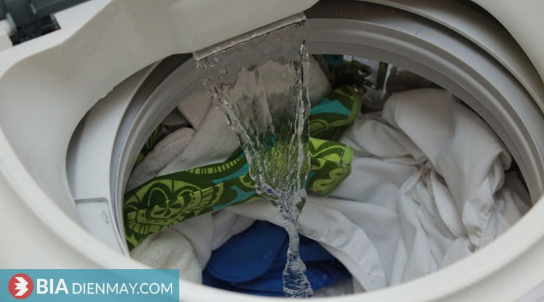 Lỗi E1 máy giặt Aqua: 6 nguyên nhân và cách khắc phục?